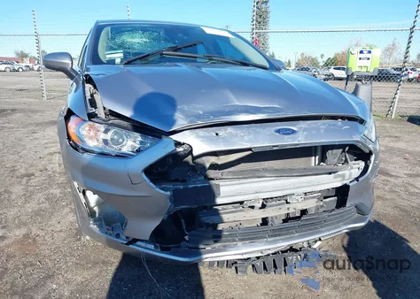 2020 Ford Fusion S z USA, uszkodzony, nr VIN 3FA6P0G73LR266180